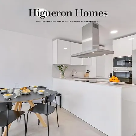 Stunning With Private Pool Appartement