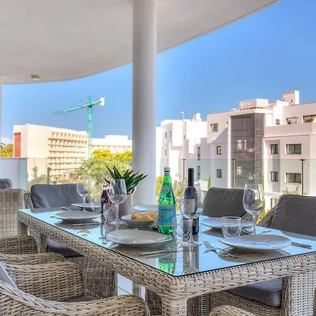 Stunning With Private Pool Fuengirola