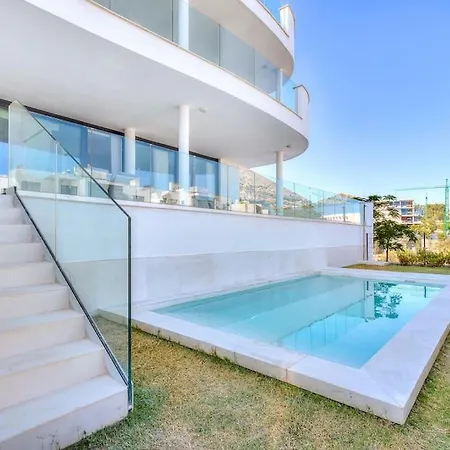 Stunning With Private Pool Fuengirola