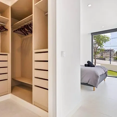 Stunning With Private Pool