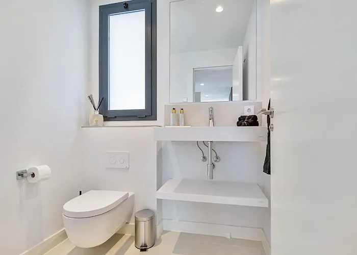 Stunning With Private Pool *