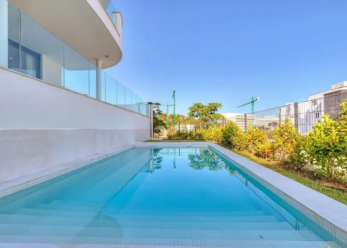 Stunning With Private Pool Appartement *