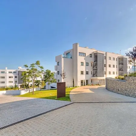 Apartment Stunning With Private Pool *